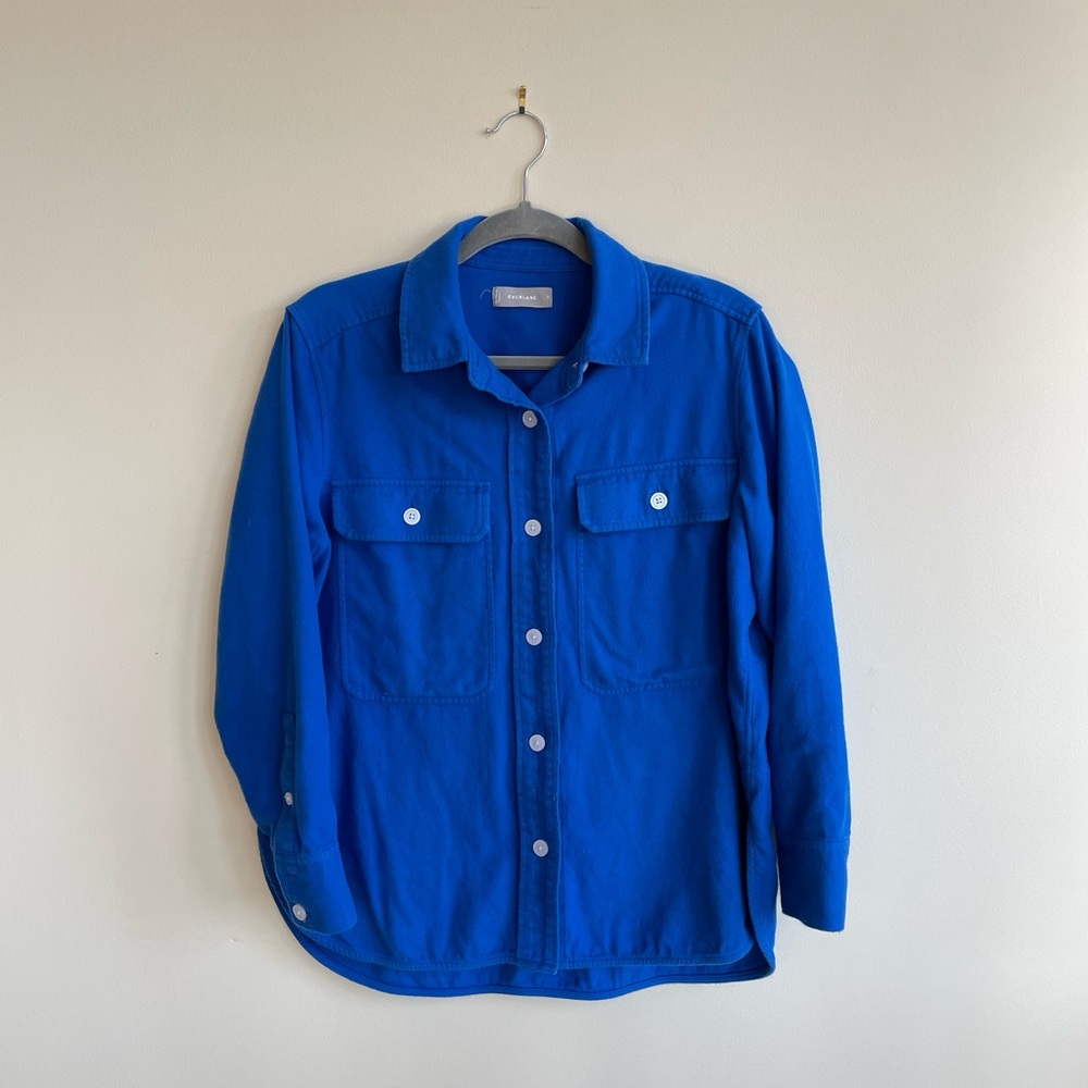 Everlane womens button down shirt. Size S.